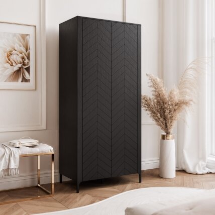 Dviejų durų varstoma spinta LORIEN 90 cm su eglute ir tylaus uždarymo sistema Spalvos: Juodas painflow Dviejų durų varstoma spinta LORIEN 90 cm su eglute ir tylaus uždarymo sistema Spalvos: Juodas painflow