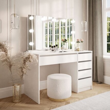 Kosmetinis staliukas TOP Elite White Kosmetinis staliukas TOP Elite White