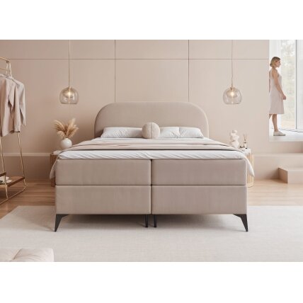 Kontinentinė lova ant kojelių NOELIA su patalynės dėže Miegamoji zona: 180x200 cm, Spalva: Jasmine 22 (Smėlio), Topperis: ne 2 Kontinentinė lova ant kojelių NOELIA su patalynės dėže Miegamoji zona: 180x200 cm, Spalva: Jasmine 22 (Smėlio), Topperis: ne 2
