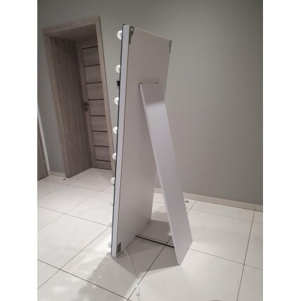 Pastatomas veidrodis su led apšvietimu 100x180 24 lemputės 1