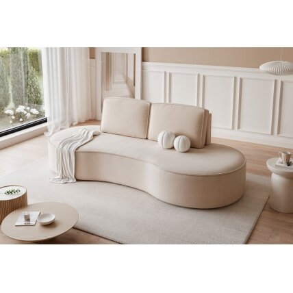 Minkšta sofa svetainei SOFIA su užapvalintais šonais Spalvos: Riviera 21 (Kreminė) Minkšta sofa svetainei SOFIA su užapvalintais šonais Spalvos: Riviera 21 (Kreminė)