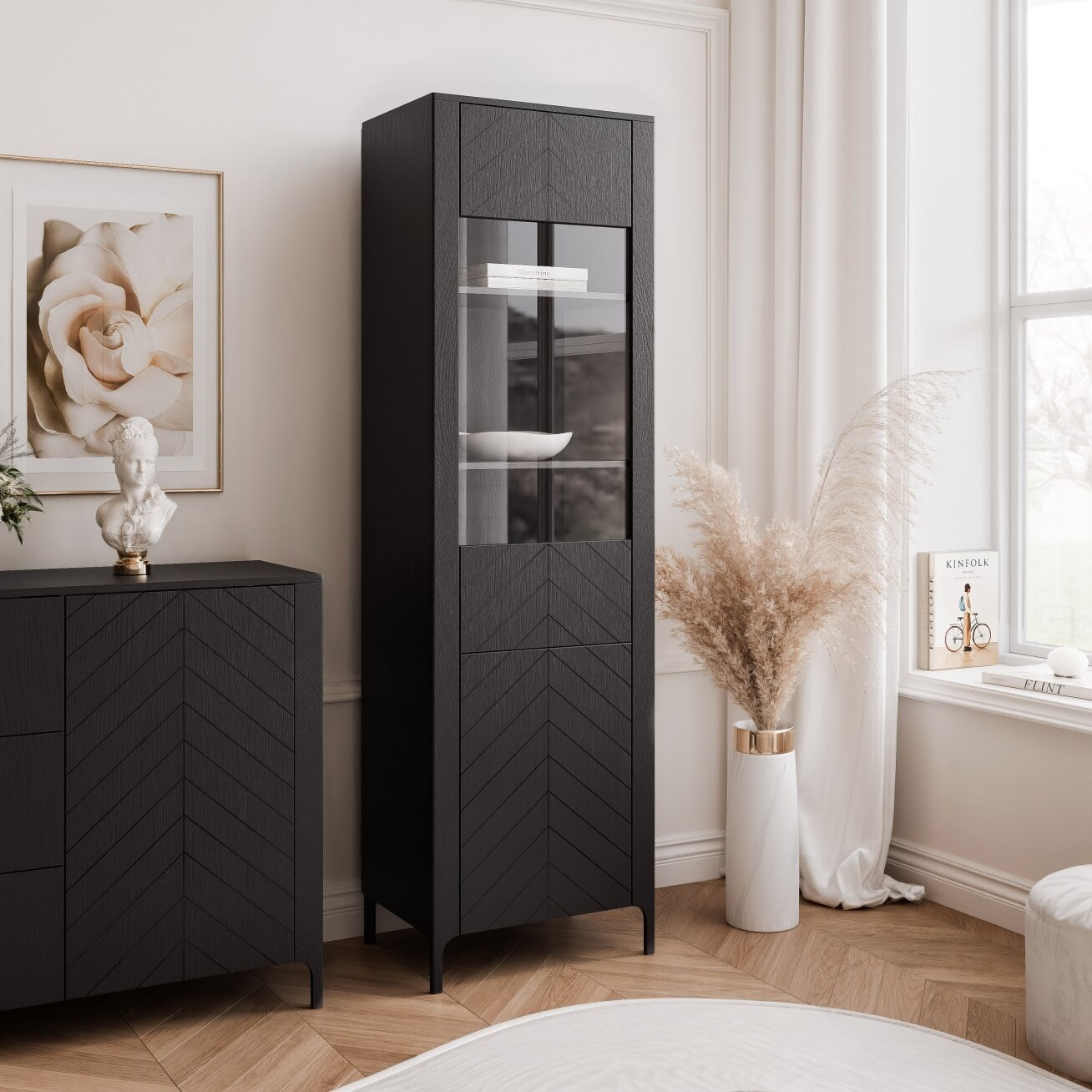 Aukšta siaura vitrina LORIEN 60 cm Spalvos: Juoda painflow